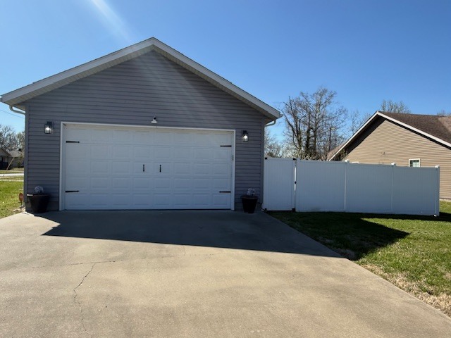 911 East Stotlar Street Herrin, IL 62948 - Photo 23 of 31