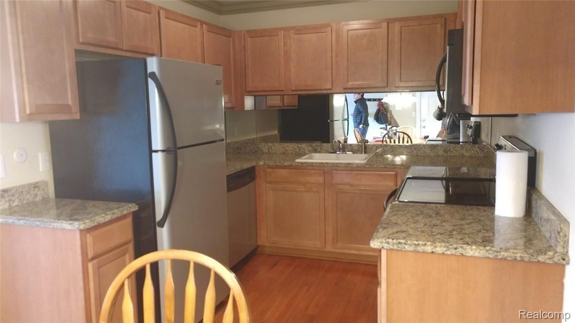 2377 Walton Blvd., Unit 17 Rochester, MI 48309 - Photo 2 of 11 IMG_20190302_151442996.jpg