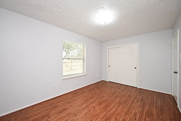 $2,050 | 3551 Santa Rosa Lane, Sugar Land, TX 77478