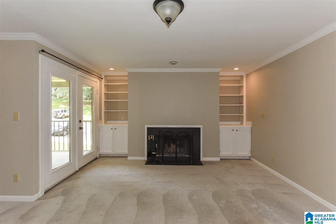 710 Gables Drive, Unit 710 Birmingham, AL 35244 - Photo 3 of 40