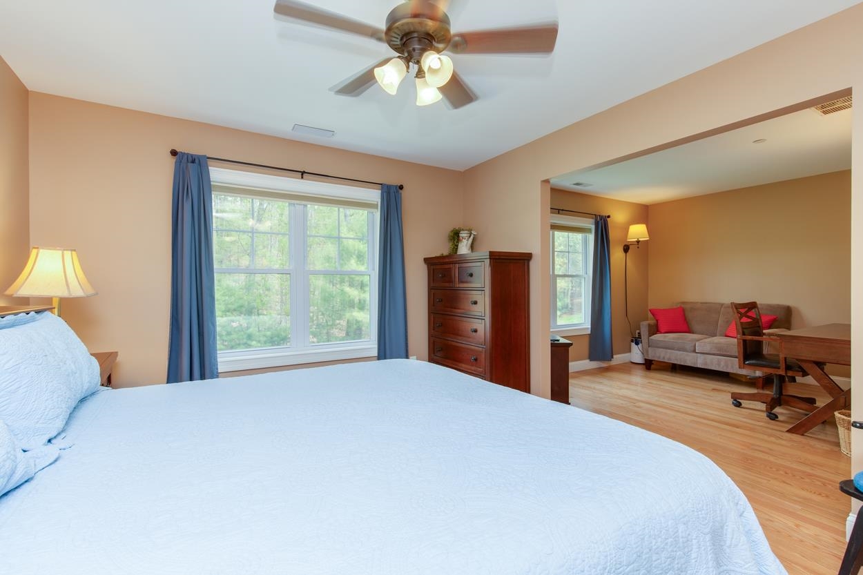 89 Woodview Way Manchester, NH 03102 - Photo 34 of 51