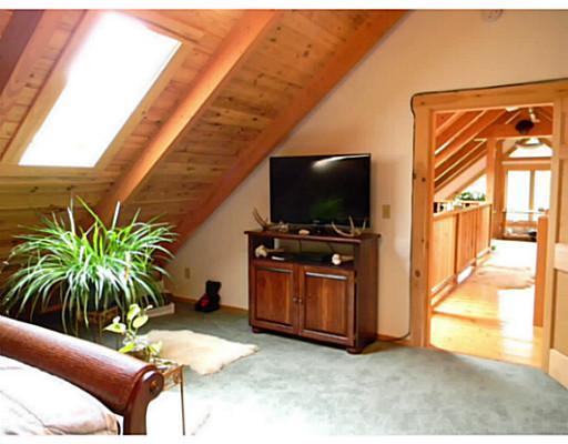 71 Rustic Lane Gardiner, ME 04345 - Photo 22 of 32 Master Bedroom. Skylight in master...