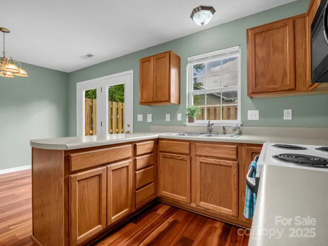 $289,900 | 69 Wiltshire Circle, Fletcher, NC 28732