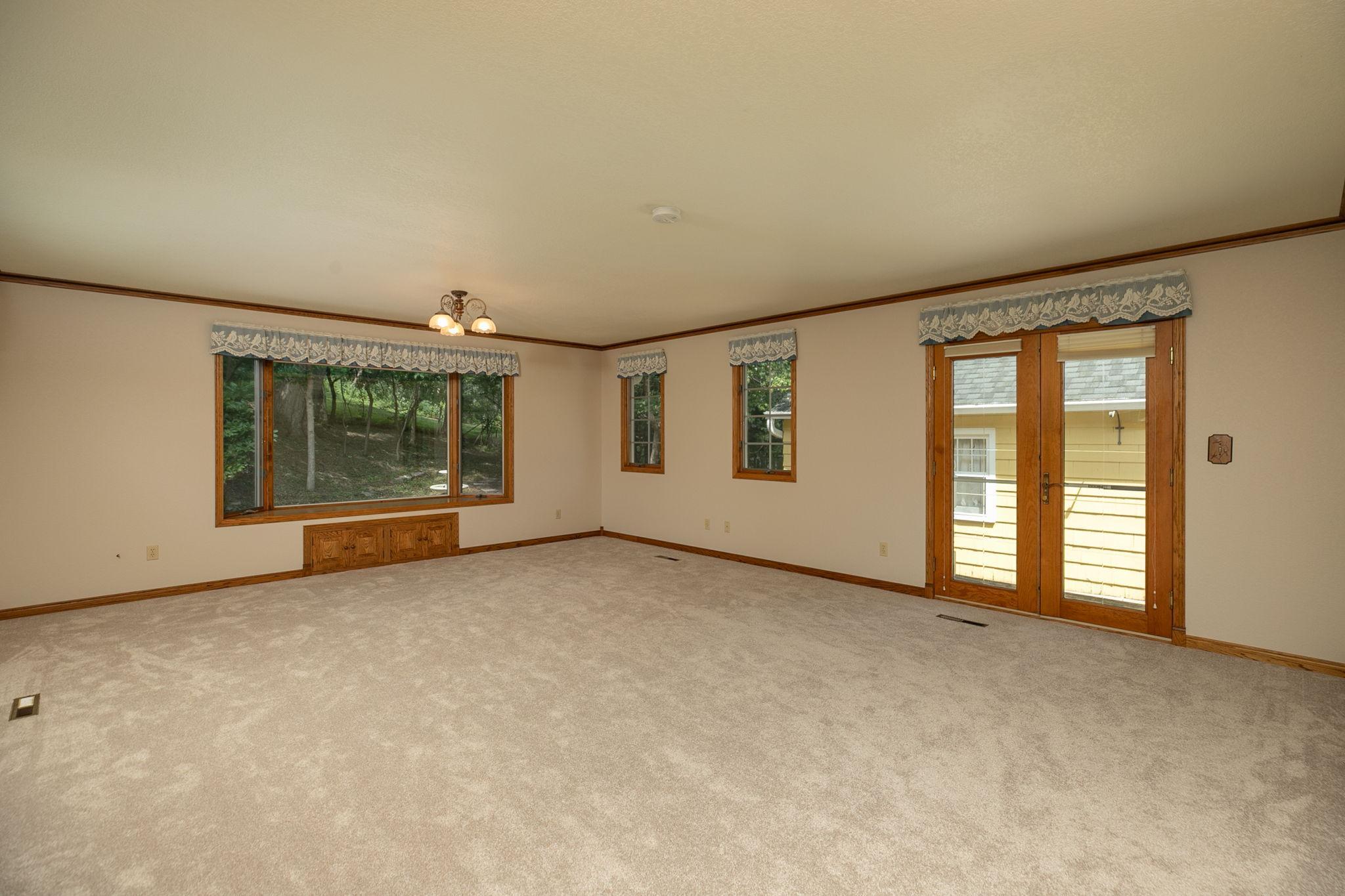 725 7th Avenue Southwest Rochester, MN 55902 - Photo 11 of 38