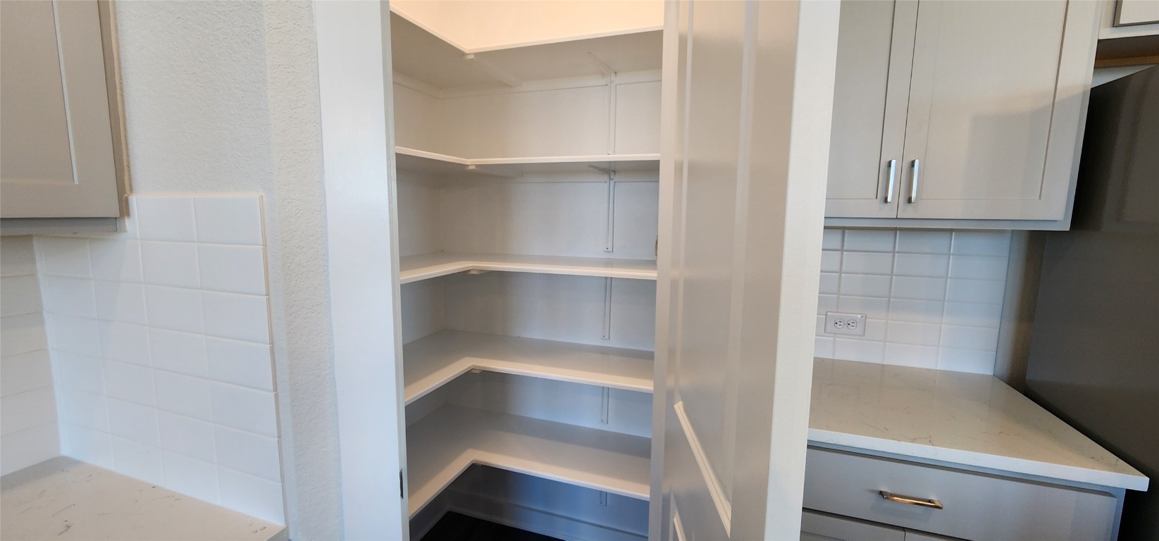 2220 Delano Drive Leander, TX 78641 - Photo 9 of 37 a bathroom with a bathtub