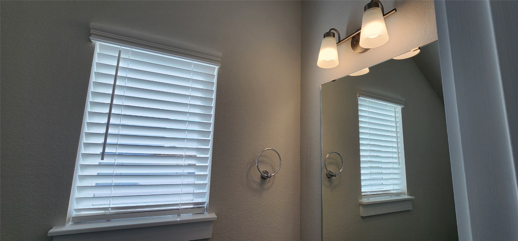 2220 Delano Drive Leander, TX 78641 - Photo 4 of 37 a view of entryway