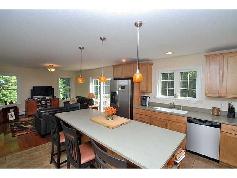 19 Pheasant Ridge Drive Windham, ME 04062 - Photo 8 of 34 Kitchen.
