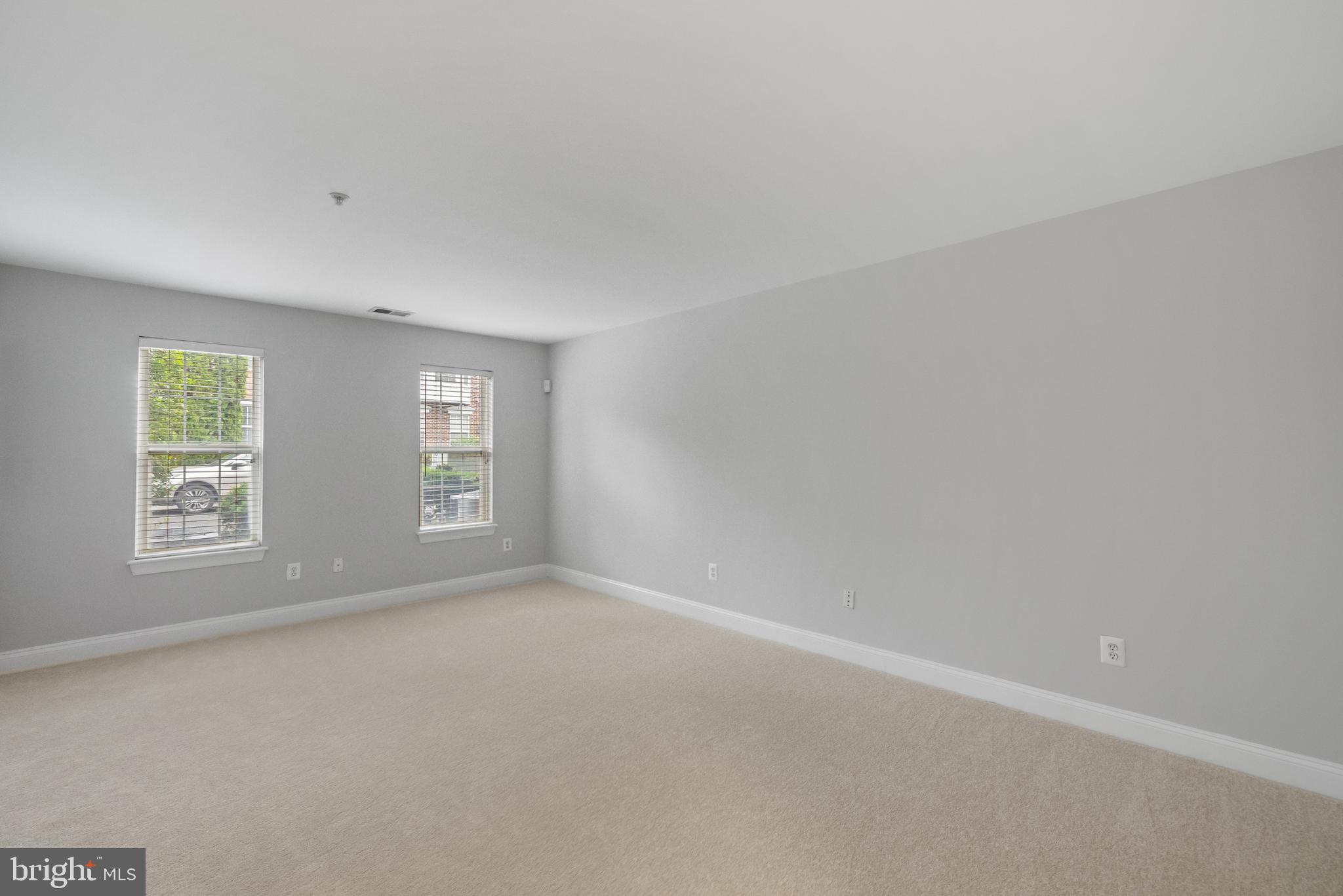 5117 Grimm Drive Alexandria, VA 22304 - Photo 42 of 67 an empty room with windows