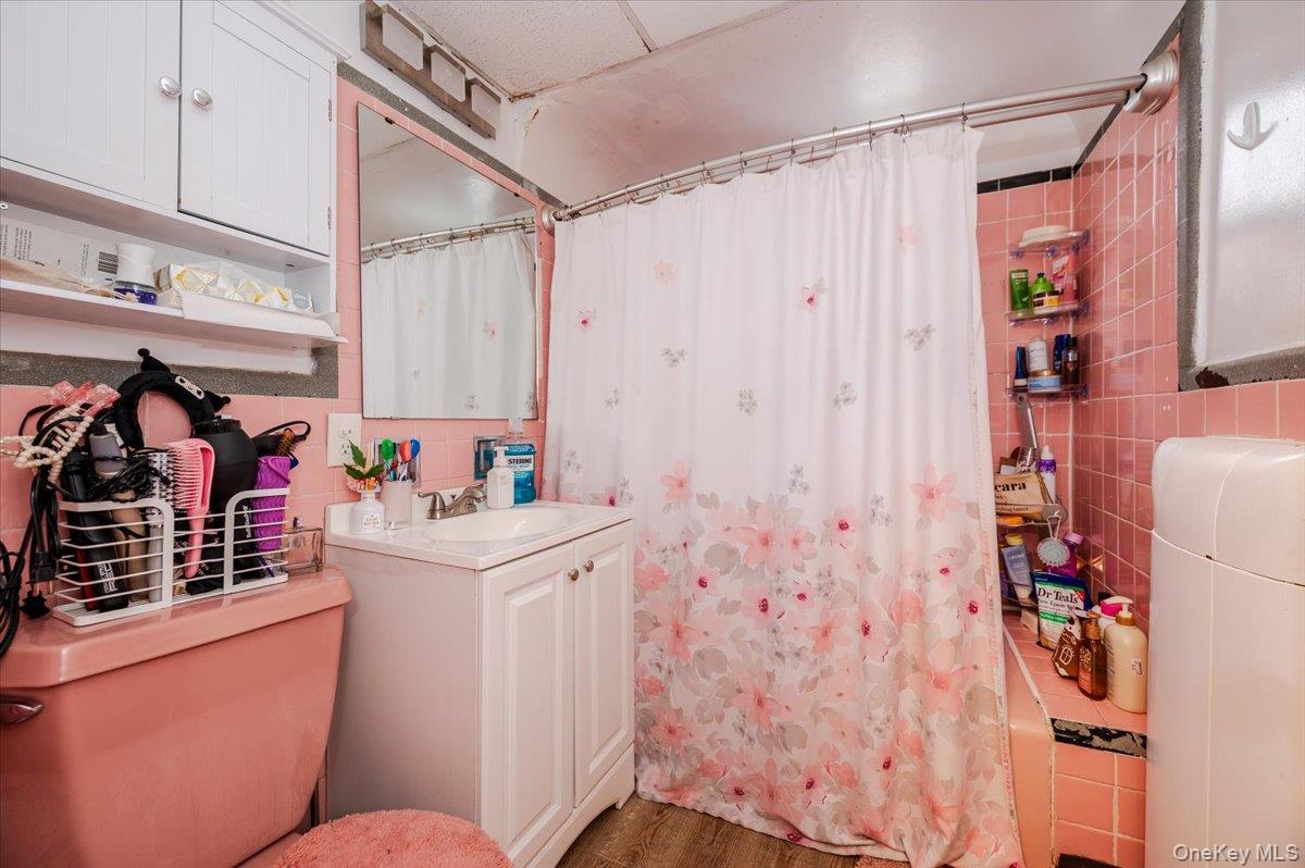 90 Highway 25A Cold Spring Harbor, NY 11724 - Photo 29 of 37