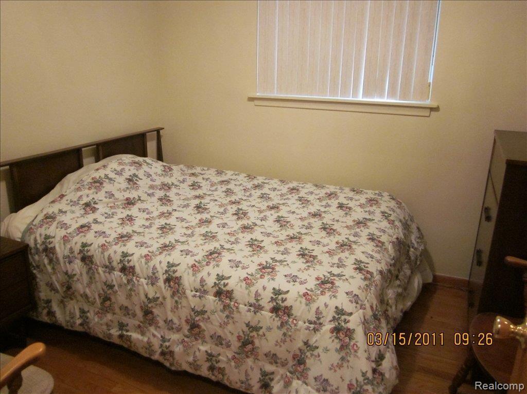 851 Princeton Road Berkley, MI 48072 - Photo 9 of 11 Bedroom 2
