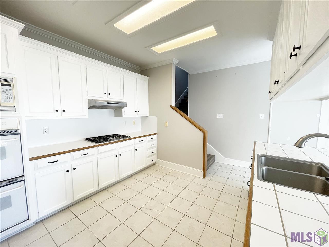 3034 Peebles Street Baton Rouge, LA 70809 - Photo 6 of 25 Kitchen