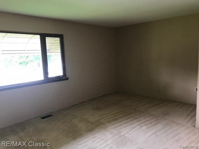 40645 Village Wood Road Novi, MI 48375 - Photo 20 of 31