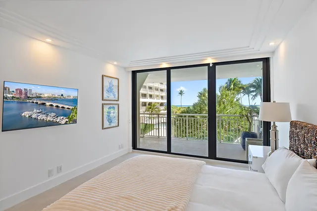 $2,800,000 | 2600 South Ocean Boulevard, Unit 102W, Palm Beach, FL 33480
