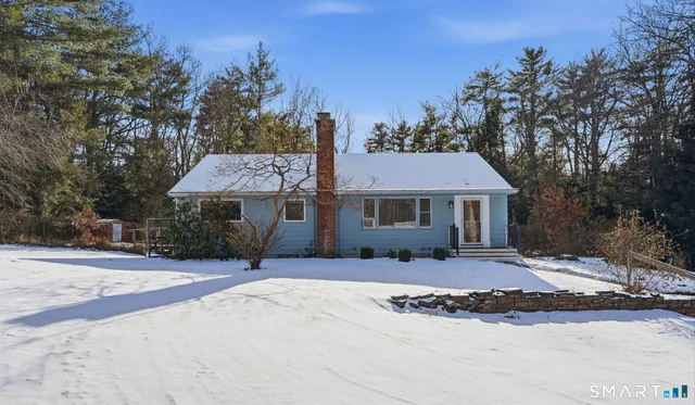 $439,900 | 95 Moravia Road, Avon, CT 06001