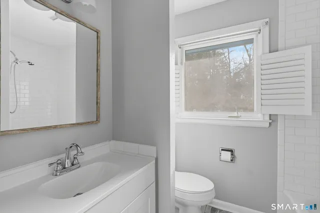 $439,900 | 95 Moravia Road, Avon, CT 06001