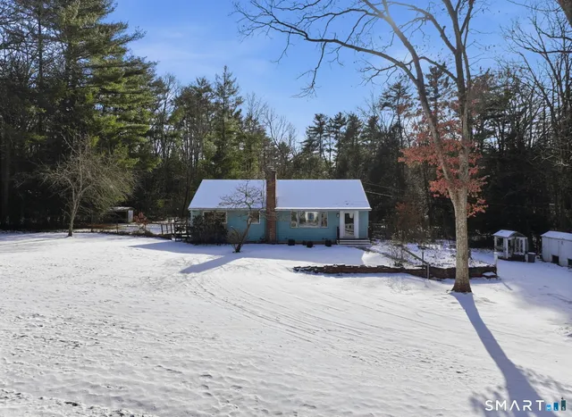 $439,900 | 95 Moravia Road, Avon, CT 06001