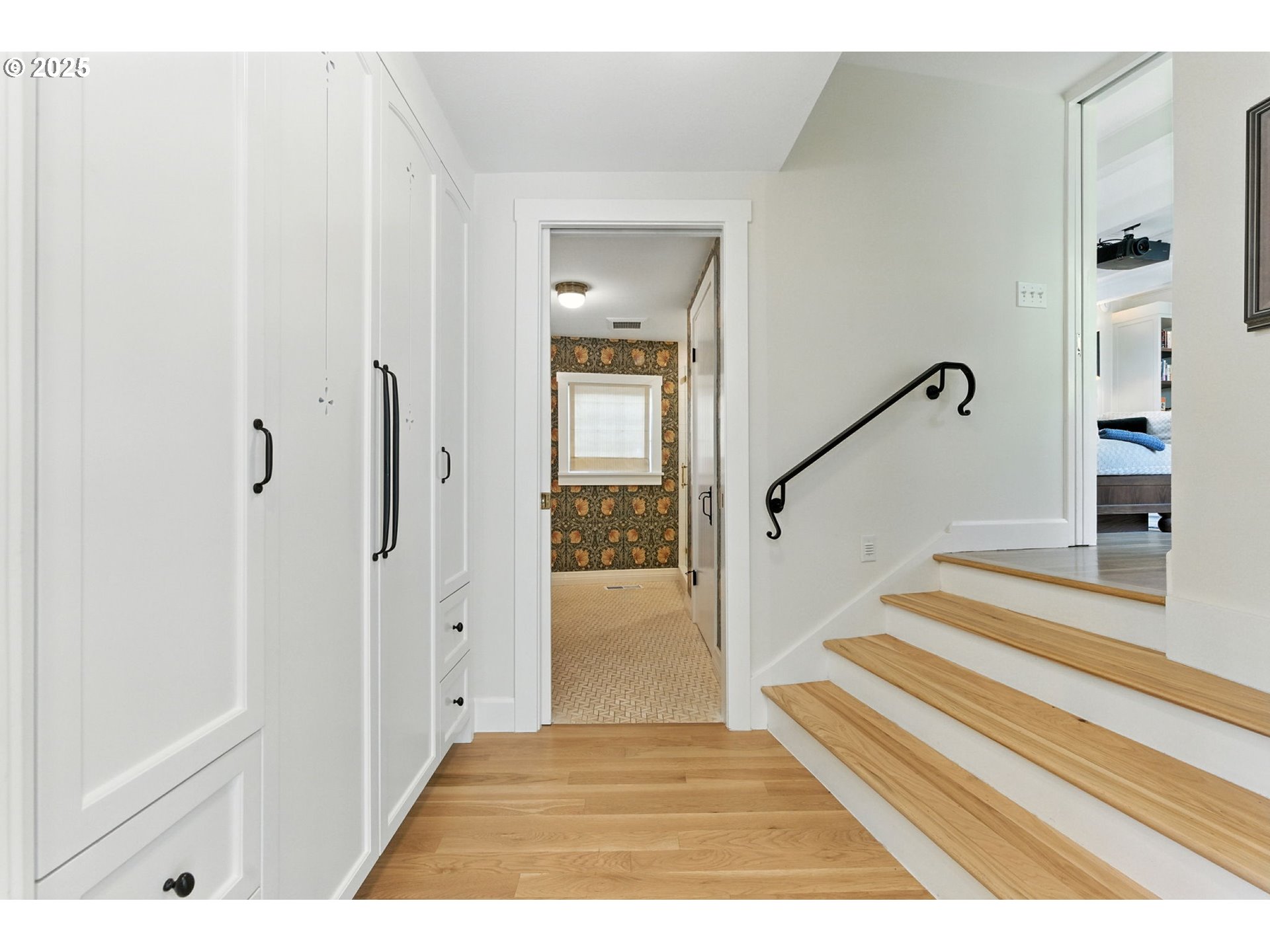 919 Westpoint Road Lake Oswego, OR 97034 - Photo 14 of 46