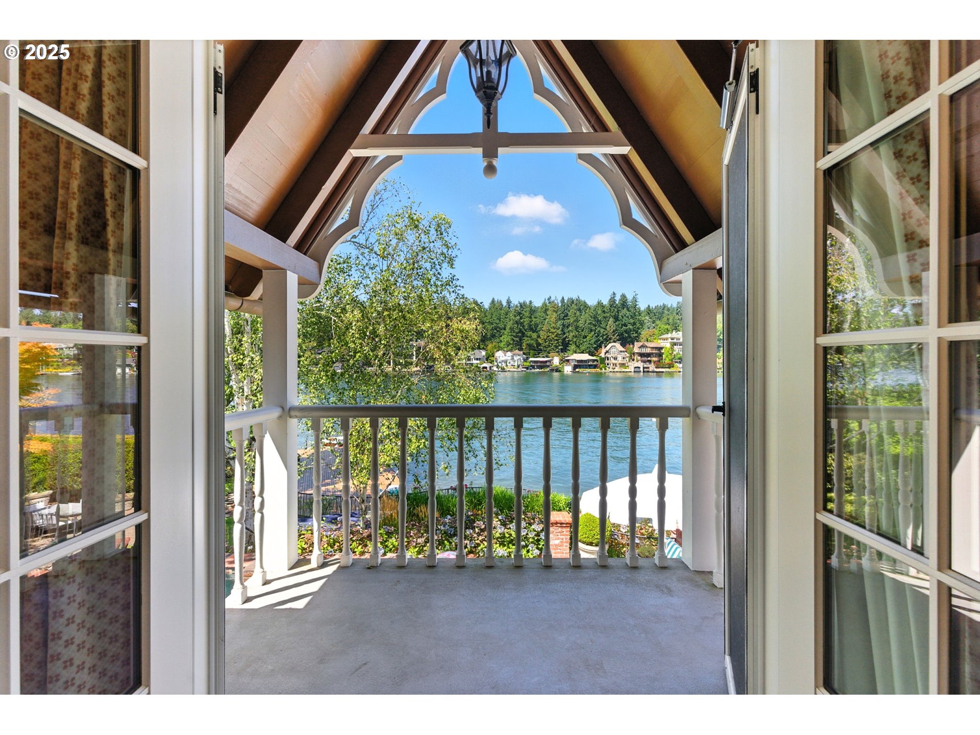 919 Westpoint Road Lake Oswego, OR 97034 - Photo 23 of 46 Balcony