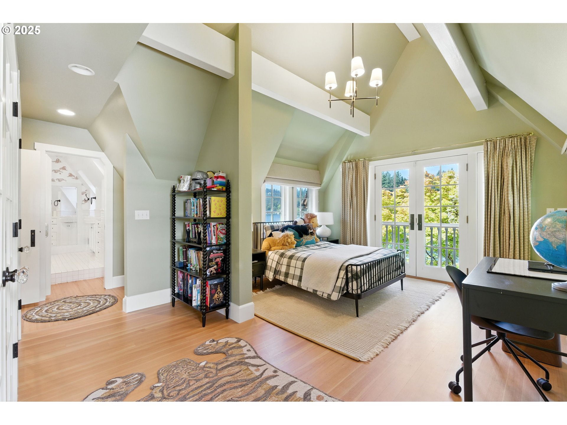 919 Westpoint Road Lake Oswego, OR 97034 - Photo 29 of 46