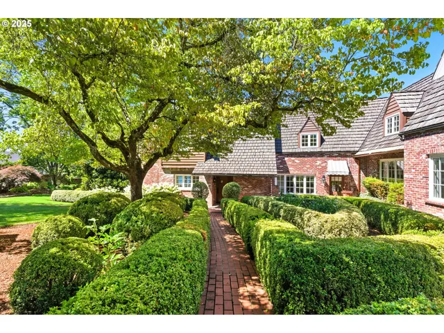 $6,189,000 | 919 Westpoint Road, Lake Oswego, OR 97034