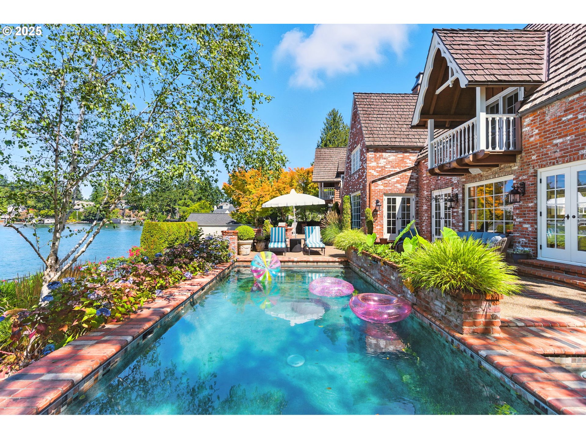 919 Westpoint Road Lake Oswego, OR 97034 - Photo 37 of 46