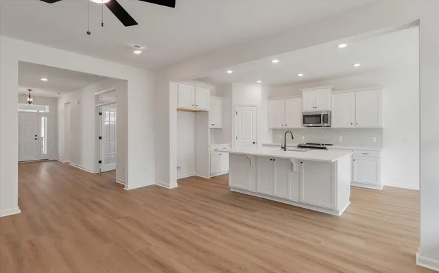 $399,990 | 126 Shingle Oak Drive, Moncks Corner, SC 29461