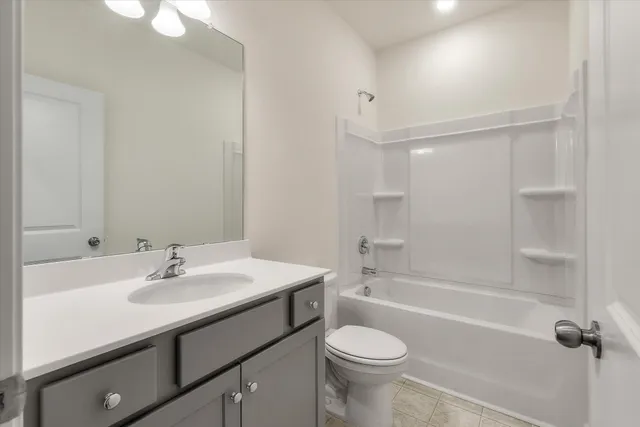 $389,990 | 126 Shingle Oak Drive, Moncks Corner, SC 29461