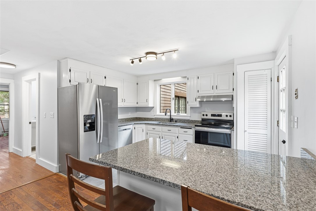 135 Ross Hill Road Charlestown, RI 02813 - Photo 17 of 42