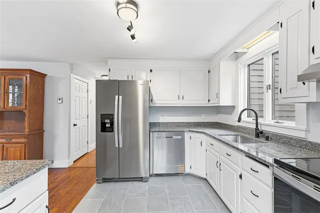 $599,900 | 135 Ross Hill Road, Charlestown, RI 02813