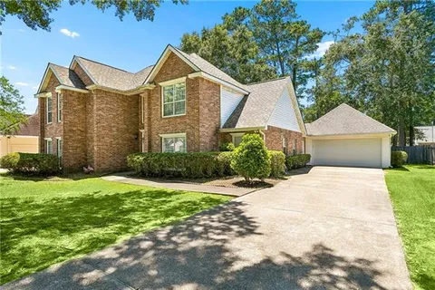 $569,900 | 1239 Clearwater Drive, Mandeville, LA 70471