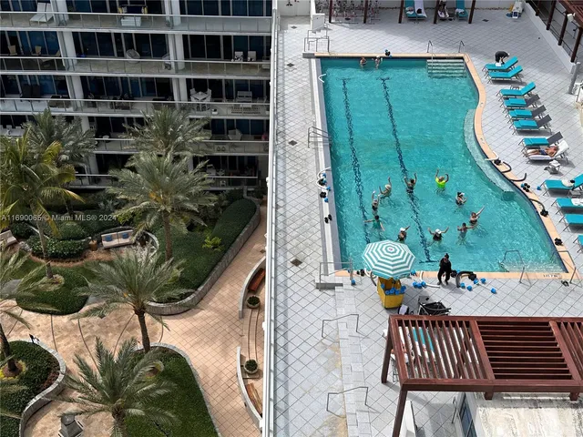 $599,999 | 6801 Collins Avenue, Unit 1215, Miami Beach, FL 33141