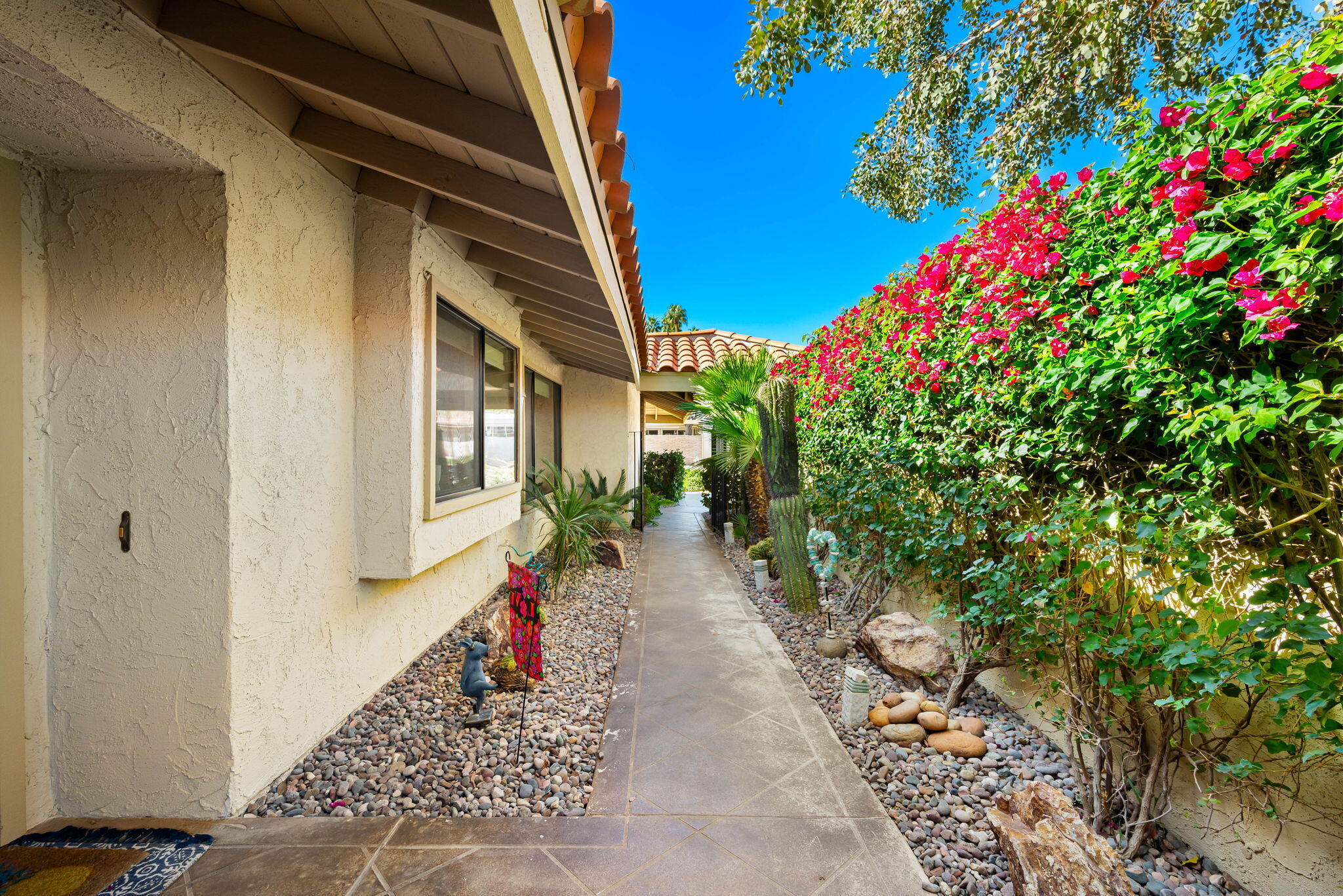 45740 Pueblo Road Indian Wells, CA 92210 - Photo 12 of 63 12-web-or-mls-TJPueblo_OPMG_0226_012