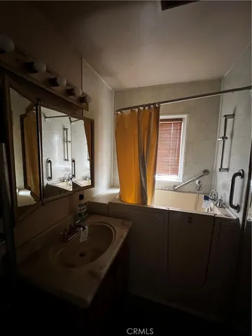 $575,000 | 14609 South Cahita Avenue, Compton, CA 90220