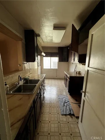 $575,000 | 14609 South Cahita Avenue, Compton, CA 90220