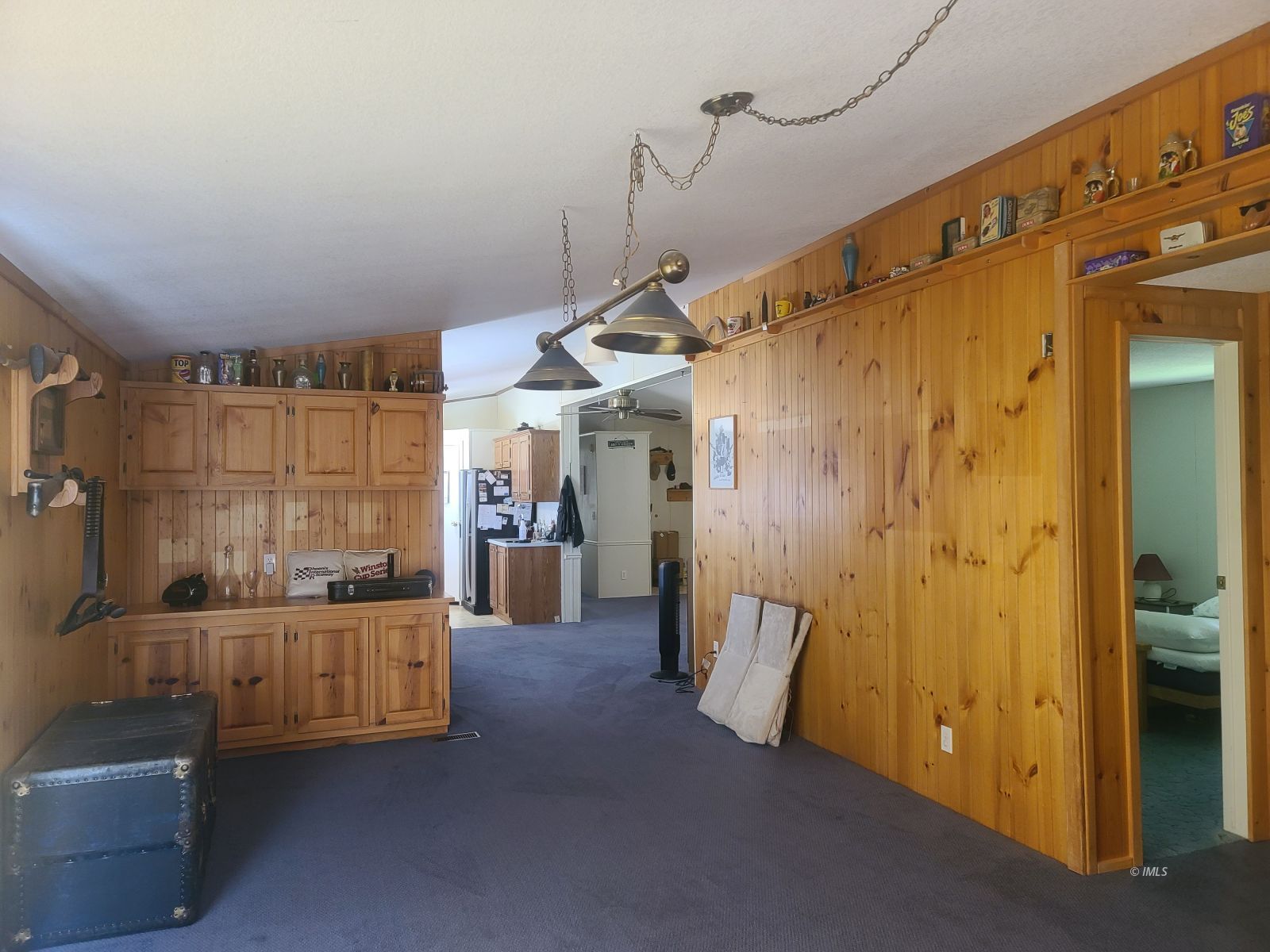 37 Sequoia Street Bishop, CA 93514 - Photo 4 of 16 a view of livingroom with furniture