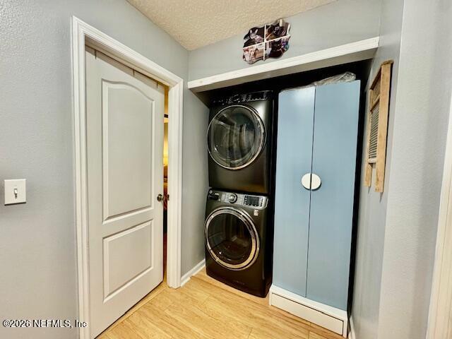 8852 Inlet Bluff Drive Jacksonville, FL 32216 - Photo 34 of 53 a utility room with dryer and washer