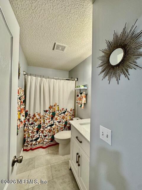 8852 Inlet Bluff Drive Jacksonville, FL 32216 - Photo 36 of 53 a view of a hallway to room and dining room view