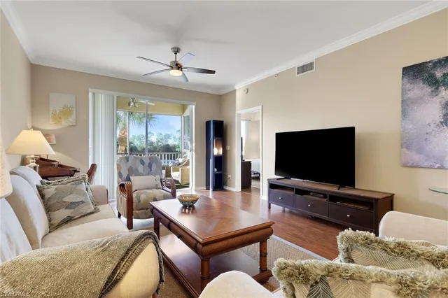 $325,000 | 8680 Cedar Hammock Circle, Unit 134, Naples, FL 34112