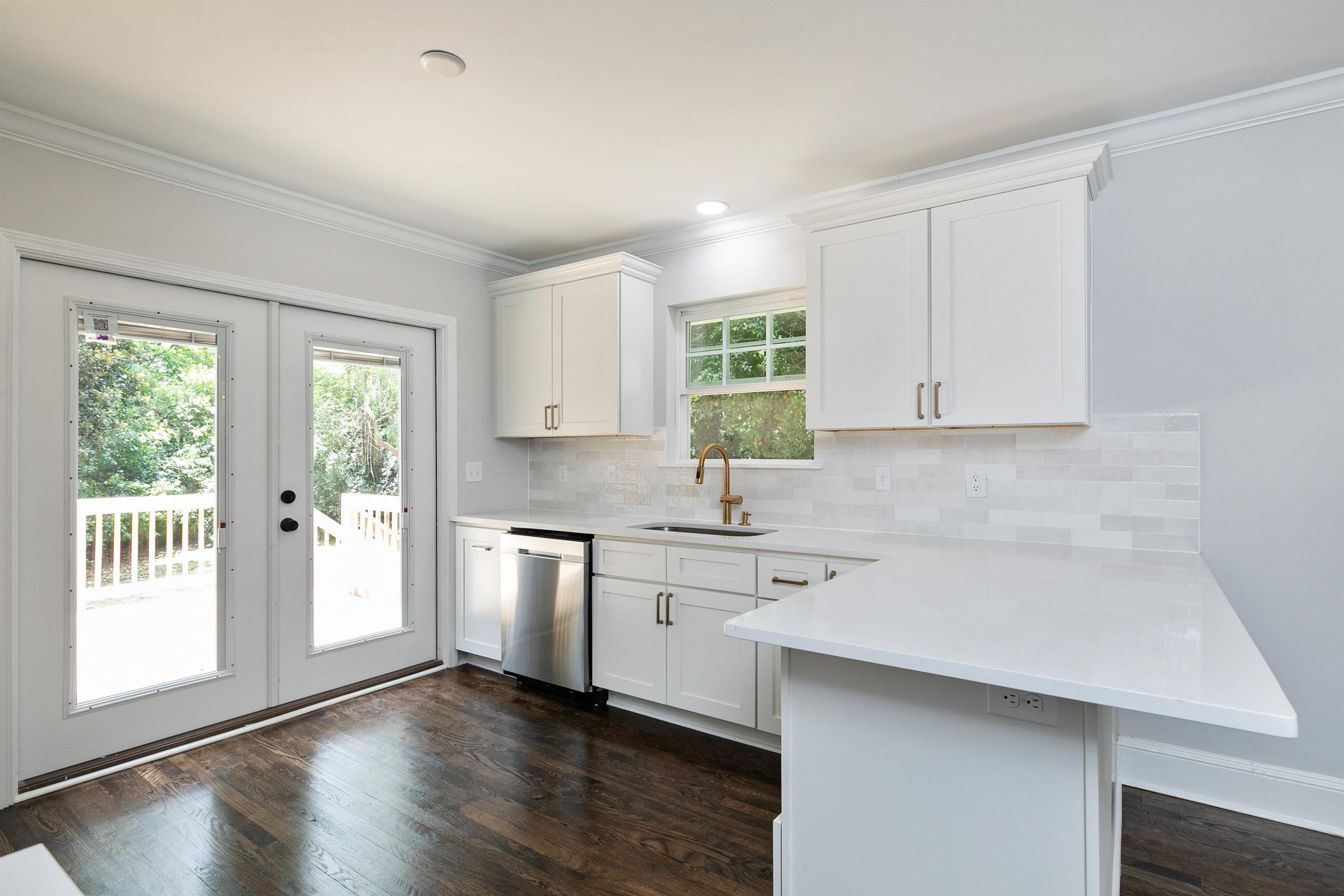 701 Kimbrough Street Raleigh, NC 27608 - Photo 9 of 34 Photo 9