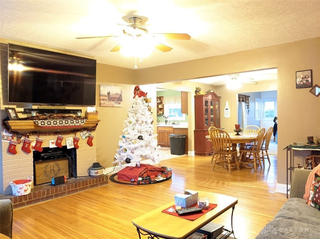 435 Elbron Road Springfield, OH 45505 - Photo 6 of 25