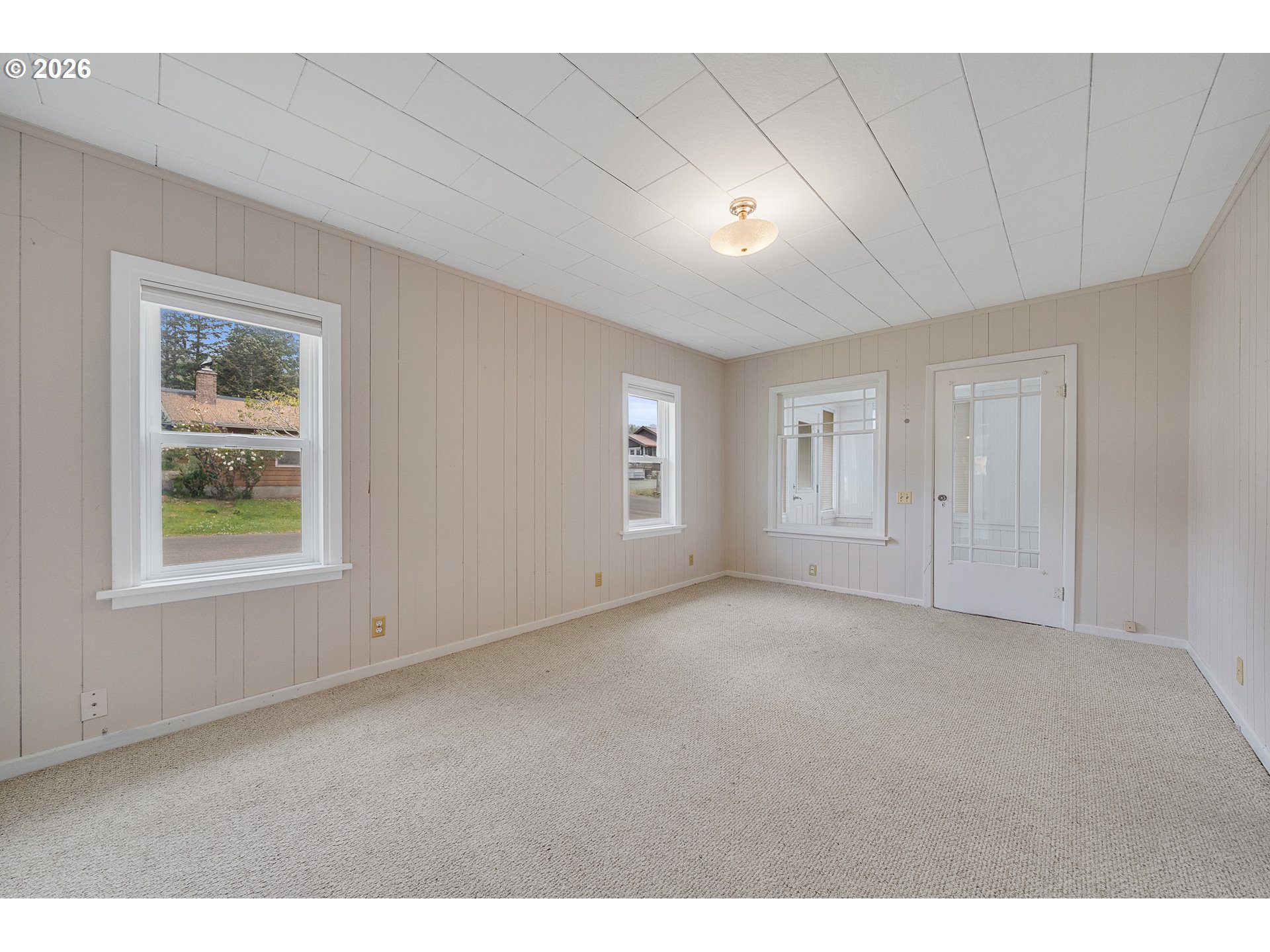 207 2nd Street Garibaldi, OR 97118 - Photo 6 of 23