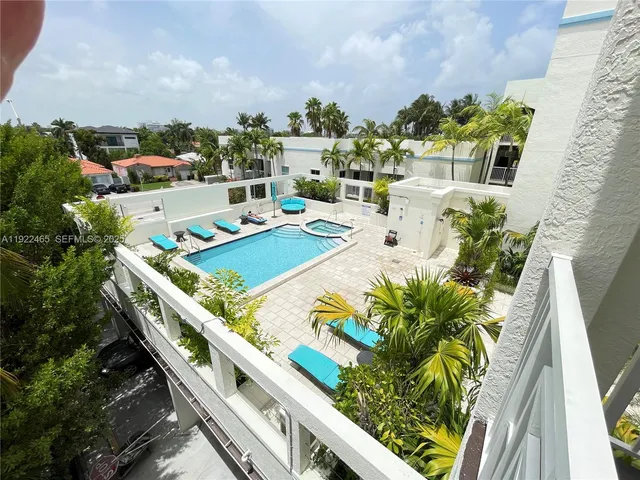 $2,900 | 9172 Collins Avenue, Unit 303, Surfside, FL 33154