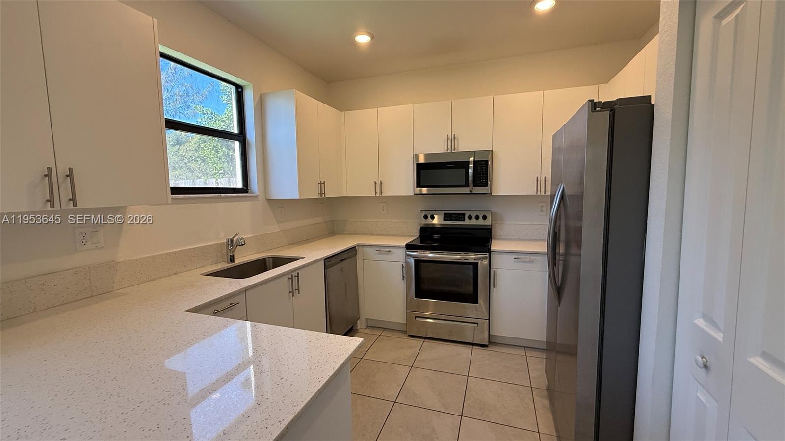 24640 Southwest 119th Place, Unit 24640 Homestead, FL 33032 - Photo 17 of 46