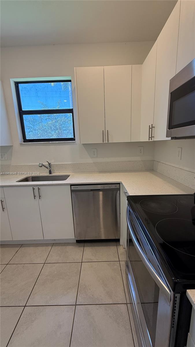 24640 Southwest 119th Place, Unit 24640 Homestead, FL 33032 - Photo 18 of 46