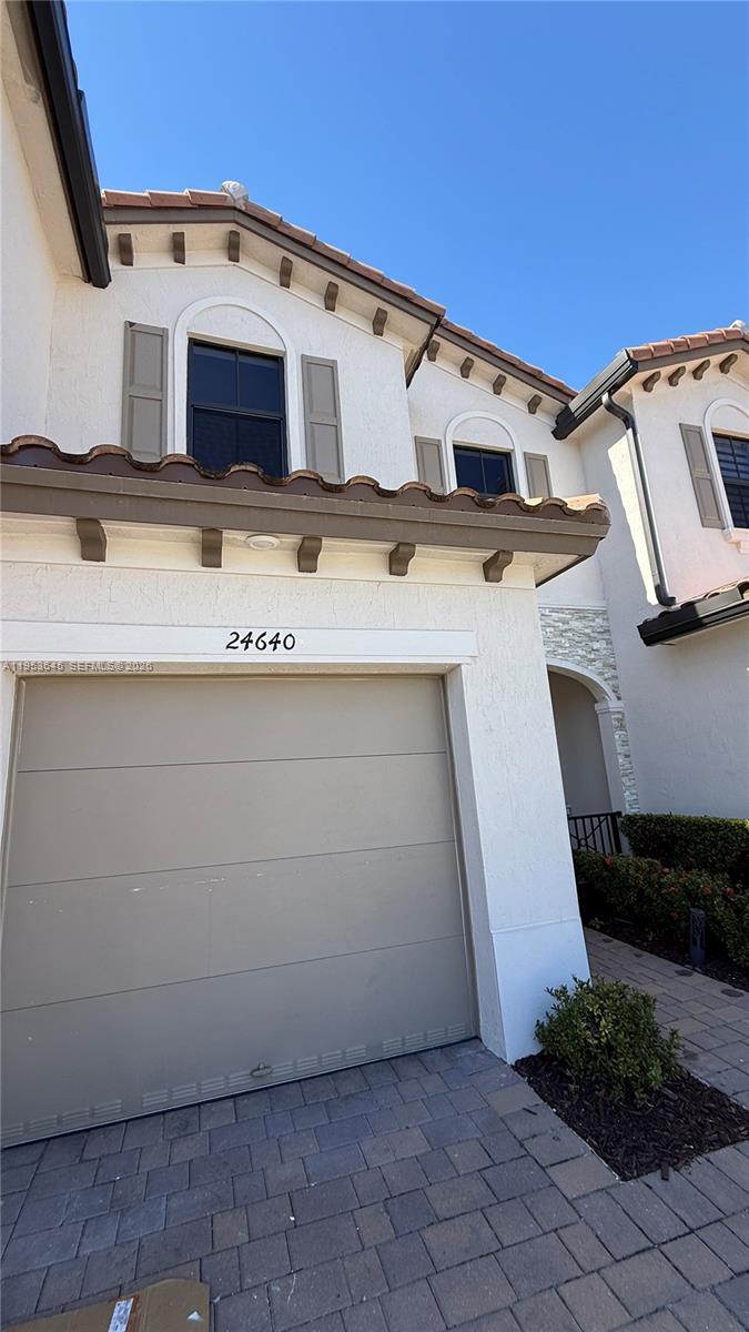 24640 Southwest 119th Place, Unit 24640 Homestead, FL 33032 - Photo 2 of 46