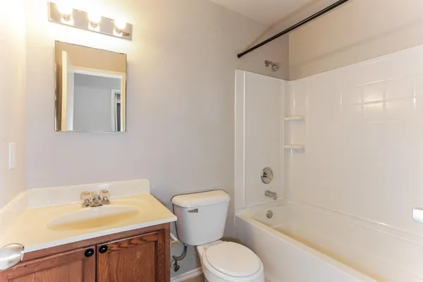 $1,840 | 1413 Erin Court, Burleson, TX 76028