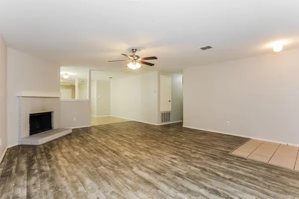 $1,840 | 1413 Erin Court, Burleson, TX 76028