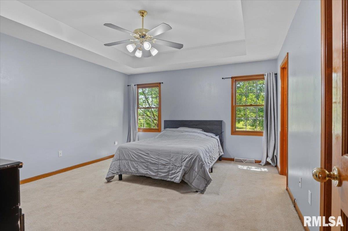 3908 Greenfield Drive Springfield, IL 62704 - Photo 18 of 51