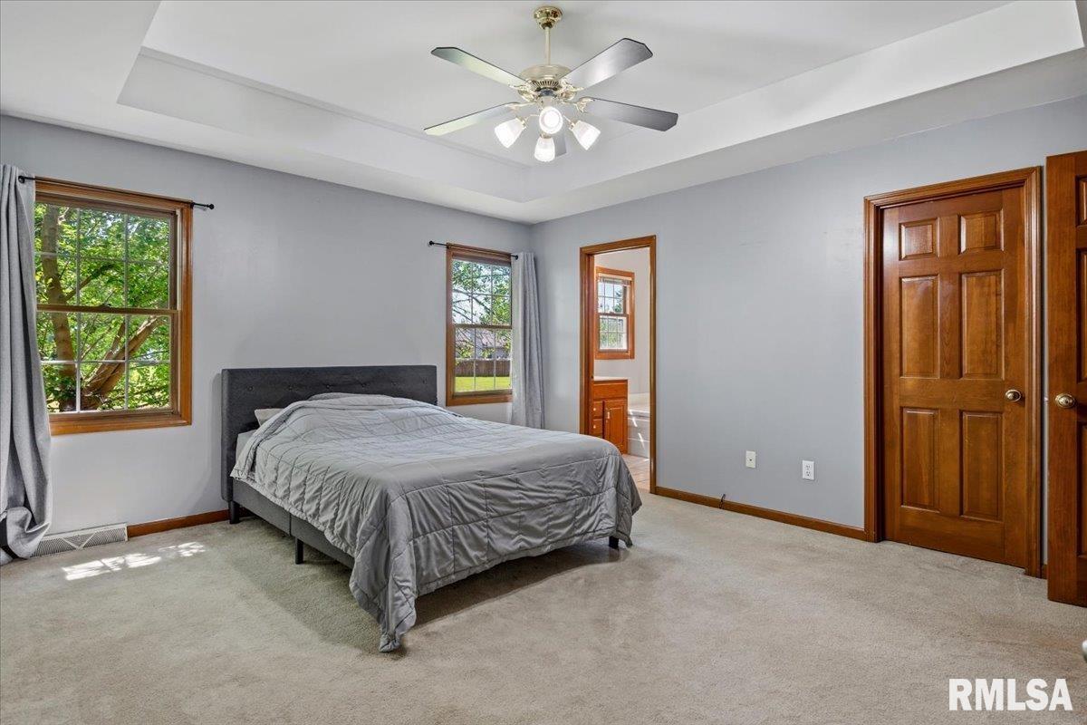3908 Greenfield Drive Springfield, IL 62704 - Photo 19 of 51