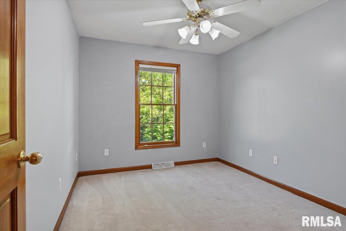 3908 Greenfield Drive Springfield, IL 62704 - Photo 26 of 51